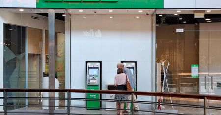 Bank pokazał mu limit 10 mld zł. Teraz wyjaśnia