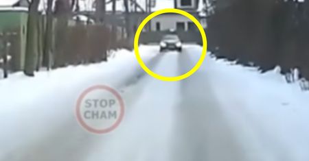BMW na oblodzonej drodze. Komentarz zbędny. Oto finał