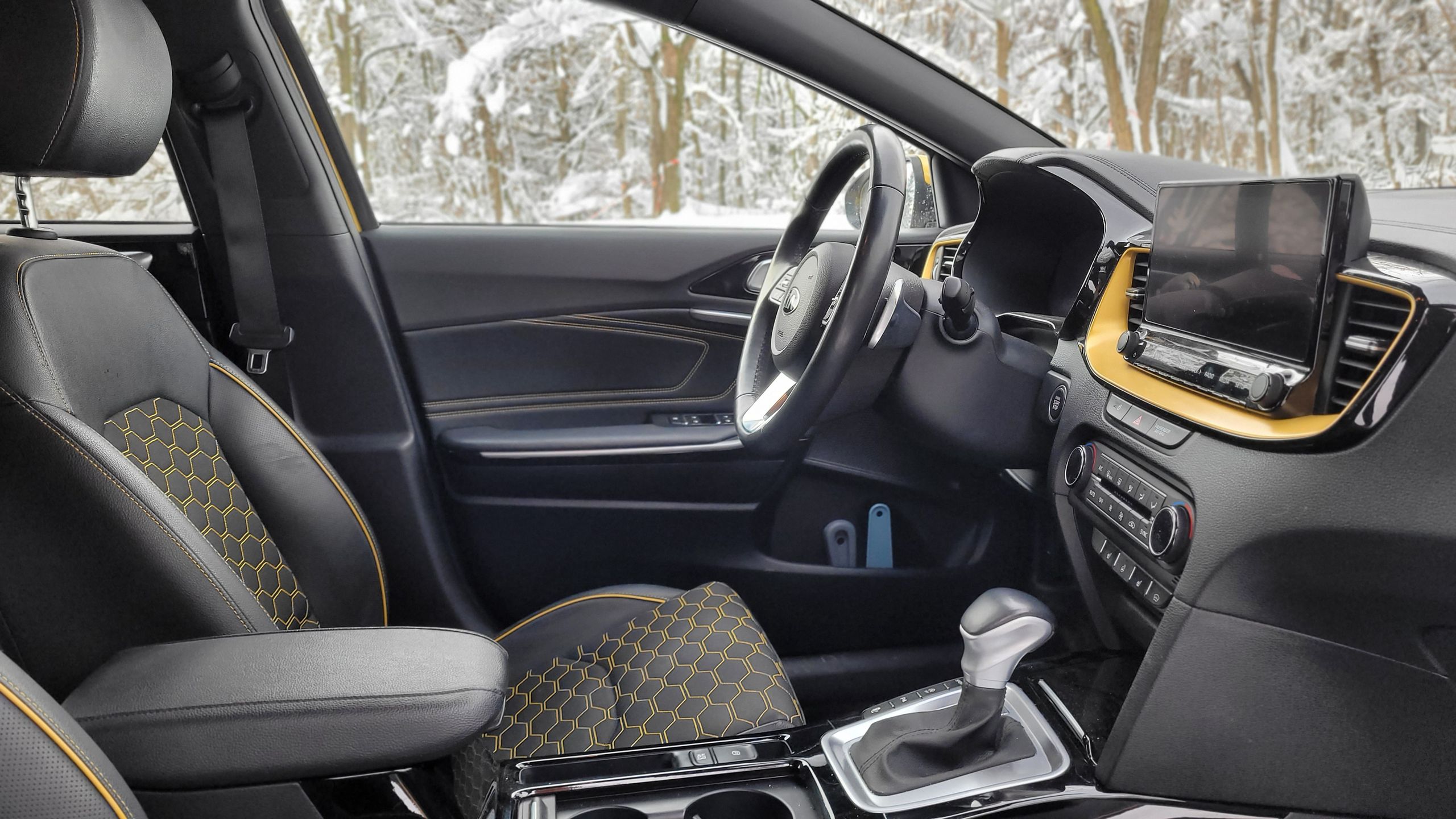 Kia xCeed wnętrze