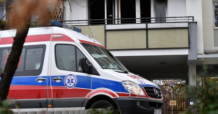 Warszawa. Pożar mieszkania na Pradze-Południe. Strażacy znaleźli zwęglone zwłoki