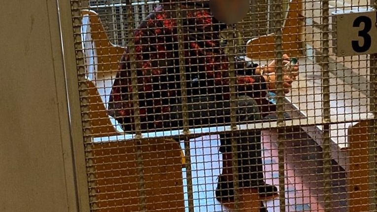 Katowice. We czwórkę pobili 40-latka w jego domu