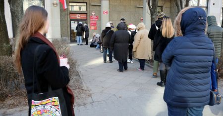 Polacy szturmują biura paszportowe. "Zainteresowanie jest ogromne"