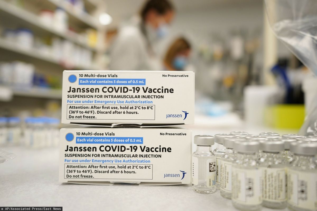 Fabryka w USA zmarnowała 15 mln dawek szczepionki Johnson&Johnson