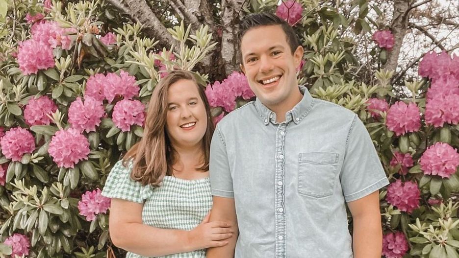 Ludzie zarzucają, że Gina i Josh trwają w fikcyjnym związku