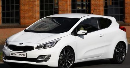 2013 Kia pro_cee'd - pierwsze oficjalne zdjęcia [Paryż 2012]