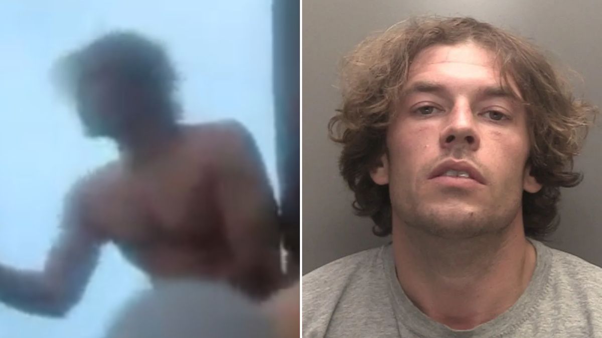 Nago zawisł na płocie.