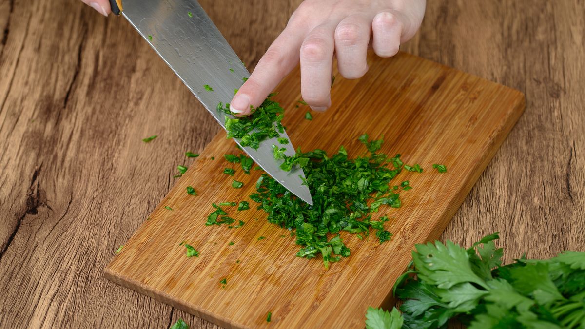 Drewniane deski są trwałe, ale trzeba o nie dbać. 