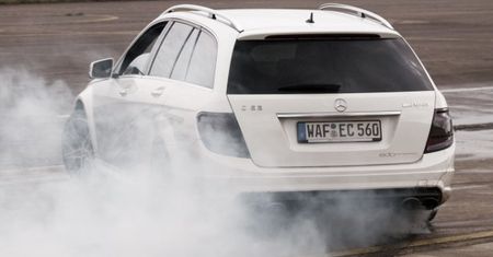Wakacyjny transporter – Edo Competition C 63 T AMG (2012)
