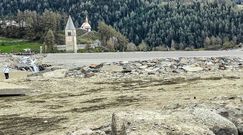 Legendarne zatopione Curon odsłonięte. Niezwykłe, nowe zdjęcia z Włoch