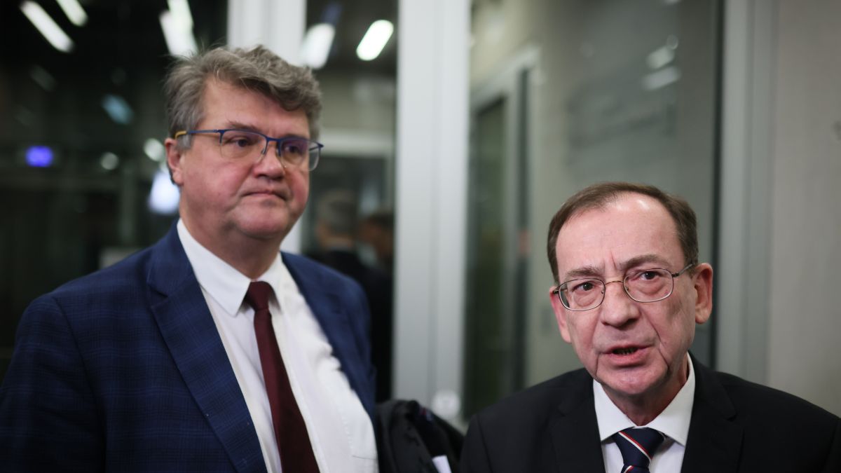 Trwa zbiórka pieniędzy dla rodzin Kamińskiego i Wąsika