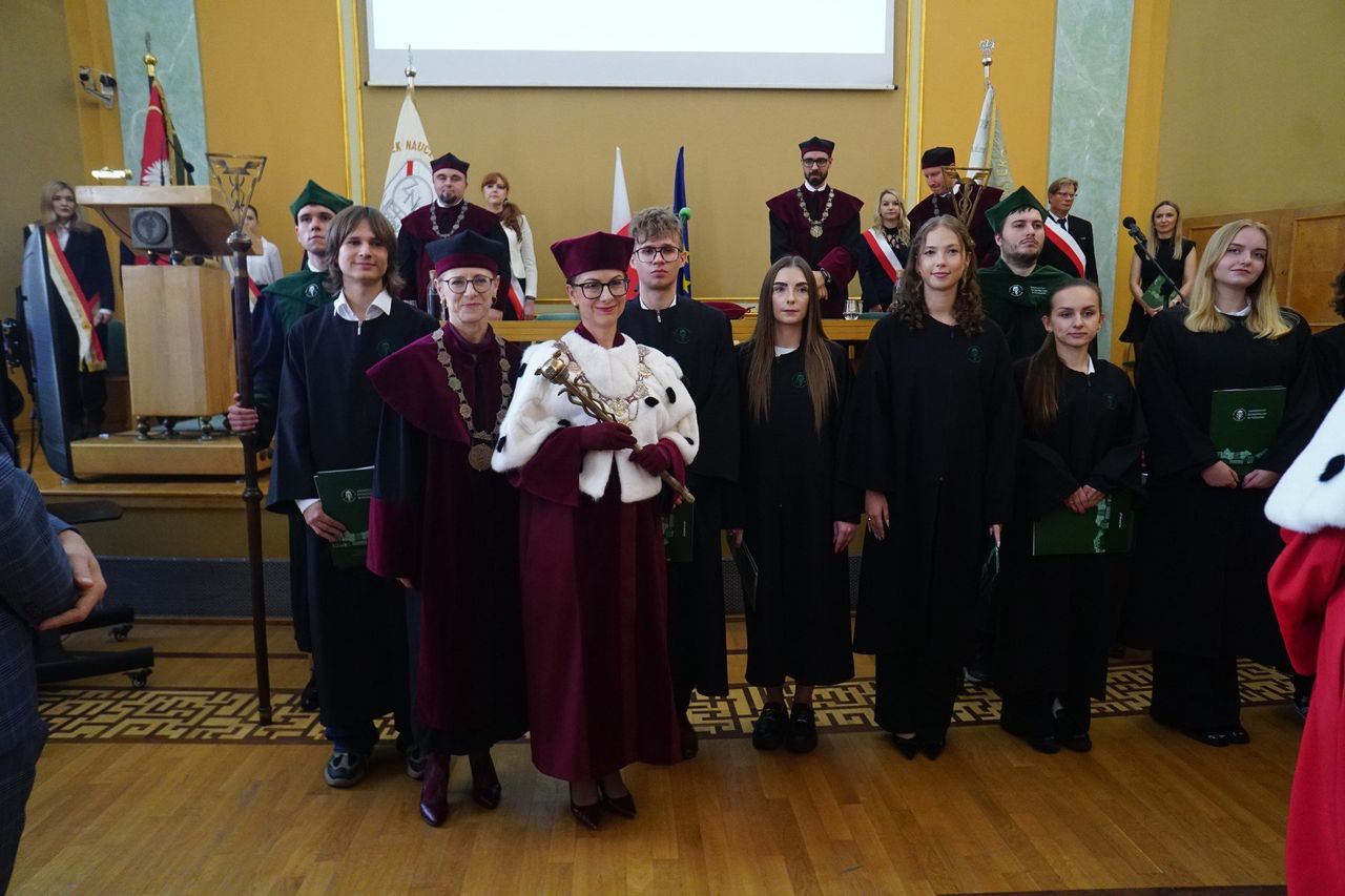 Poznań: Uniwersytet kończy 99 lat. Jubileuszowy rok akademicki