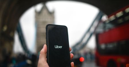 Uber walczy z oszustami. Do aplikacji trafia nowe zabezpieczenie
