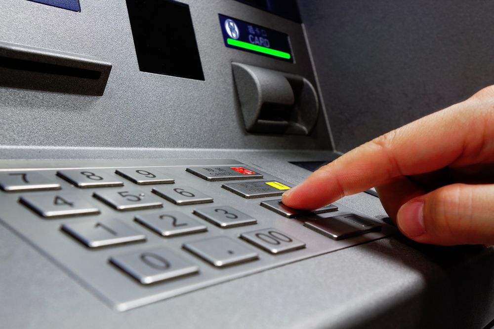 Wielki test polskich bankomatów. Który najszybszy? Gdzie najwięcej reklam? 6