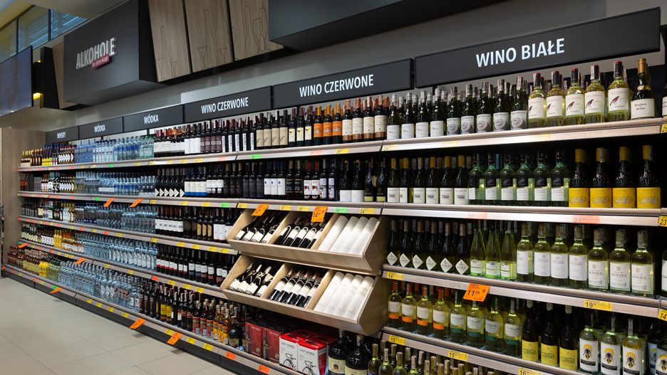 biedronka alkohol wino wódka handel akcyza zakupy supermarket 