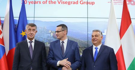 Mateusz Morawiecki spotkał się z Ursulą von der Leyen. "Chcemy uniknąć lockdownu"