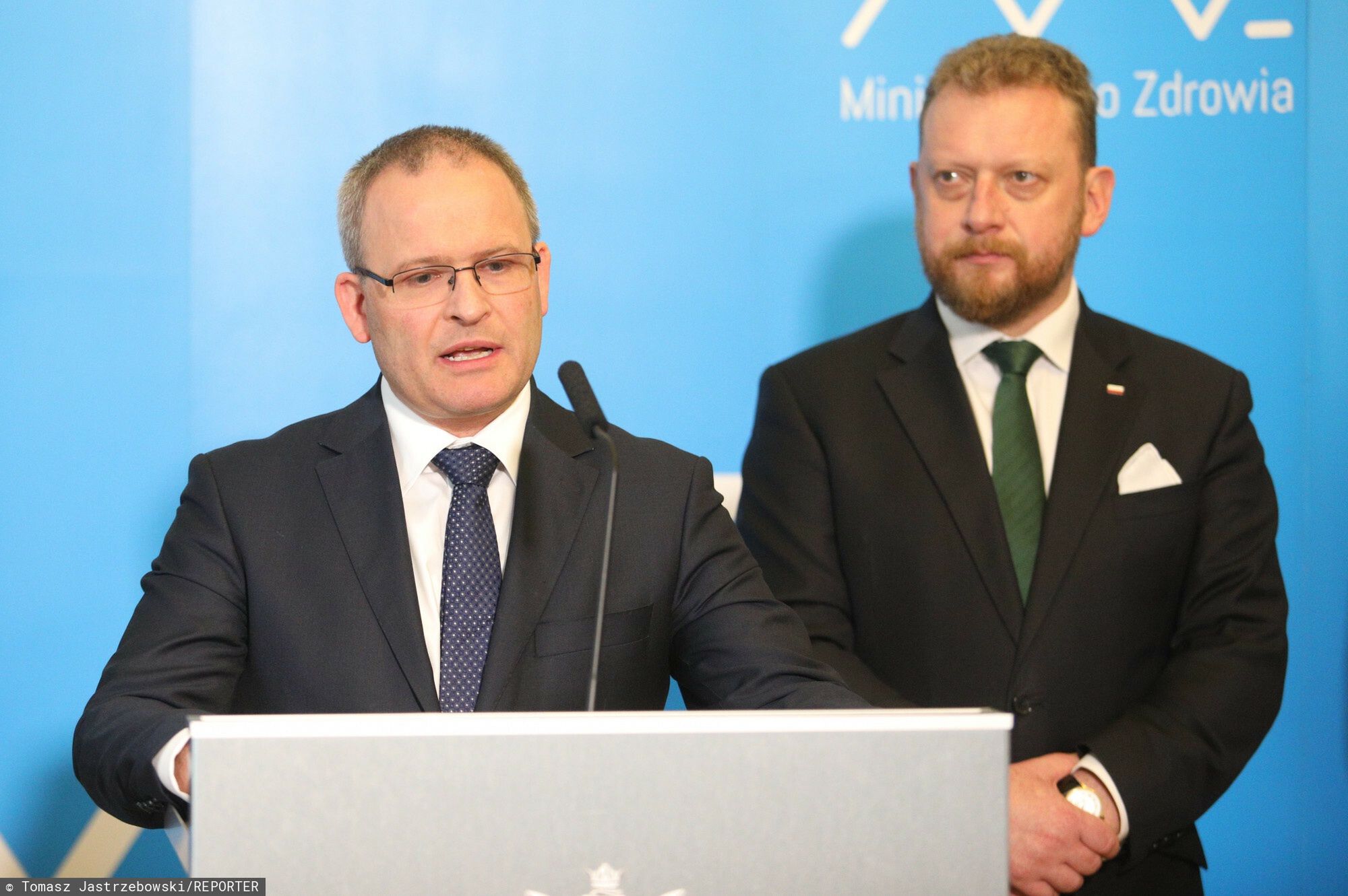Konferencja Ministra Zdrowia i Prezesa NFZ
23.10.2019 Warszawa, Konferencja prasowa ministra zdrowia Lukasza Szumowskiego "Listopadowa lista lekow refundowanych" fot. Tomasz Jastrzebowski/REPORTER
n/z: Maciej Milkowski, Lukasz Szumowski
Tomasz Jastrzebowski/REPORTER