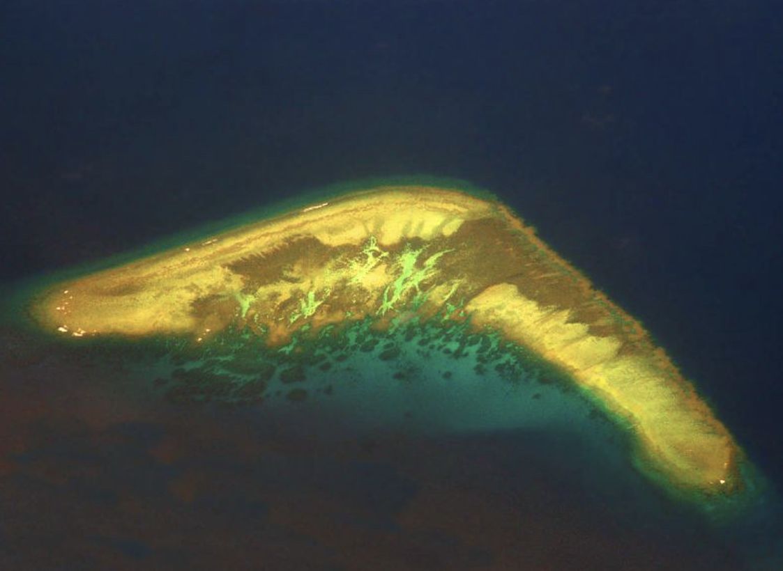Wyspy Spratly na Morzu Południowochińskim rozrastają się. Chińczycy z piasku usypują nowe obszary  