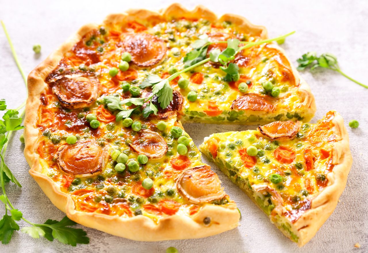 Tarta z sałatki jarzynowej zachwyci każdego