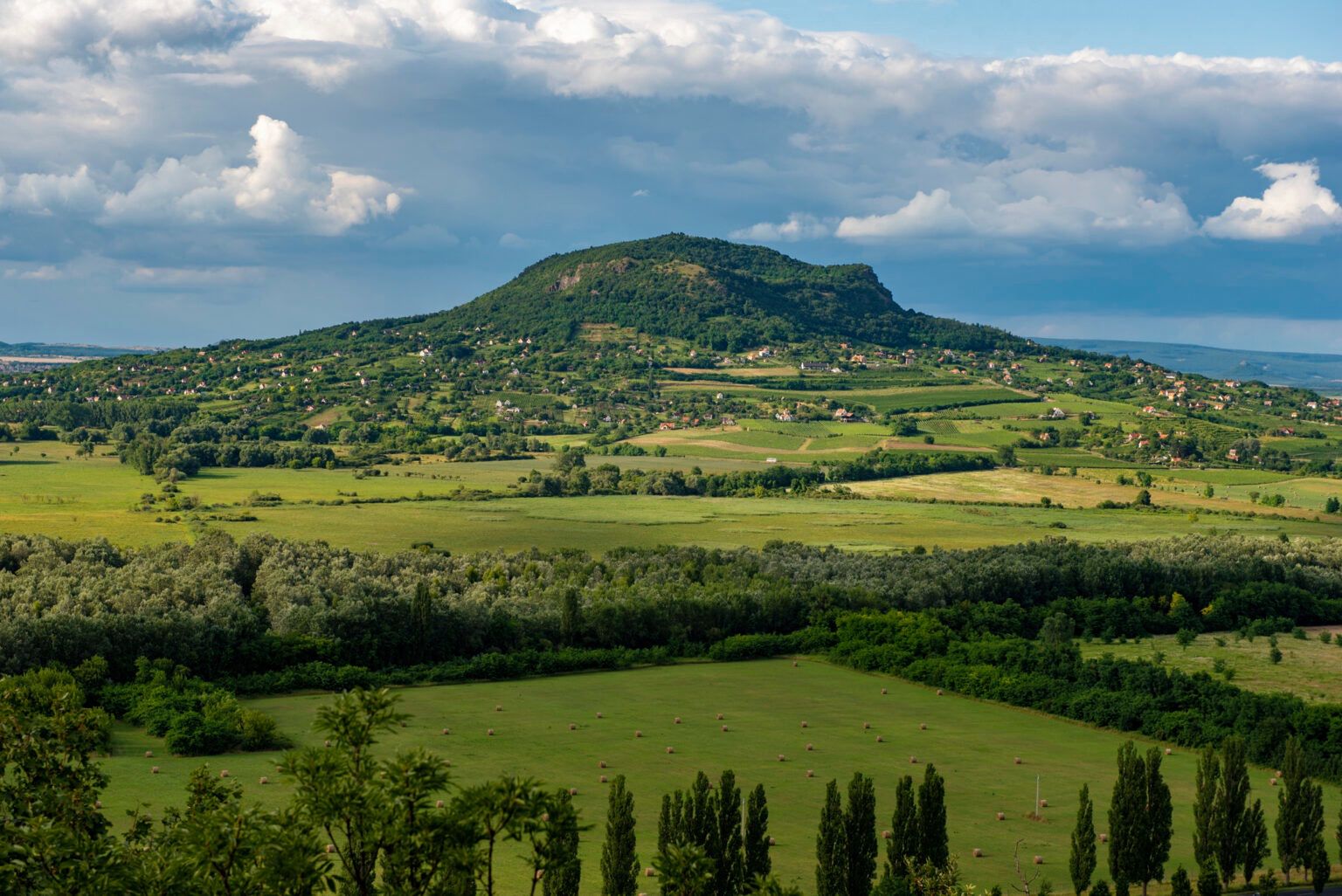 Wzgórze Somló, Węgry. Dziś to głównie region winiarski