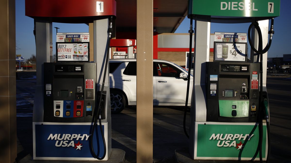 Fuel pumps at a Murphy USA gas station in La Grange, Kentucky, U.S., on Saturday, Jan. 29, 2022. Murphy USA Inc. is expected to release earnings figures on February 2. Photographer: Luke Sharrett/Bloomberg via Getty Images