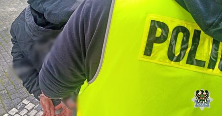 Wałbrzych. Wpadł w odwiedziny do znajomej, a skończył za kratkami