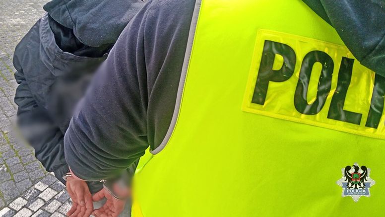 Wałbrzych. Wpadł w odwiedziny do znajomej, a skończył za kratkami