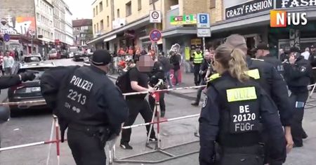 Atak tuż przed meczem Polaków. W sieci zdjęcia z miejsca zdarzenia