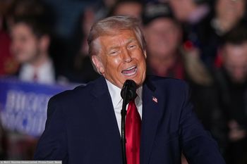 Donald Trump nie wyklucza inwazji na Wenezuelę. "Jego dni są policzone"