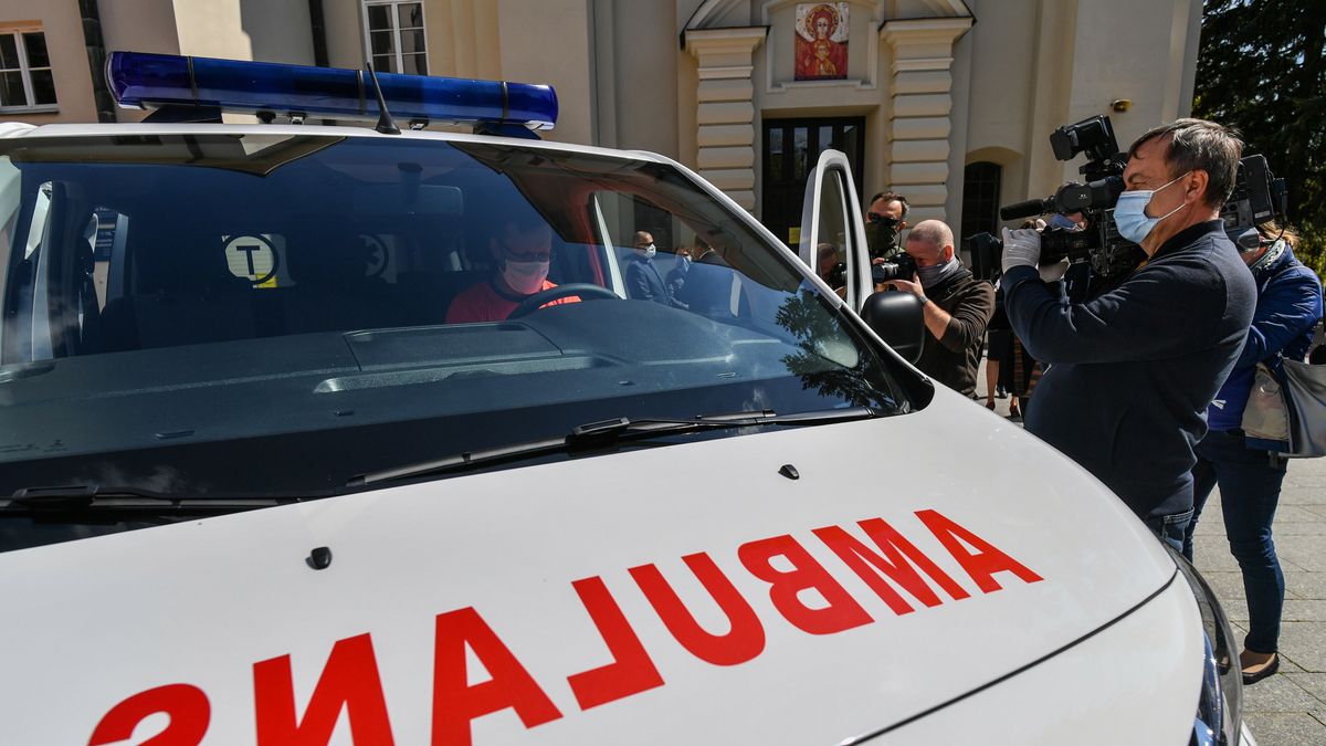 Przekazanie ambulansu do szpitala im. Jana Bożego w Lublinie