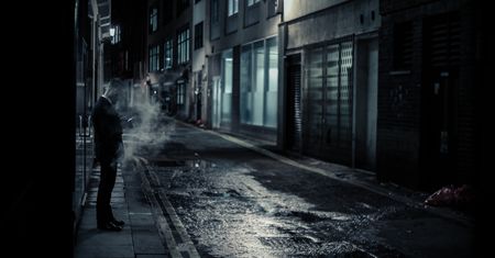 Cyberpunk i film noir spotykają się w wizji Londynu autorstwa Edo Zollo