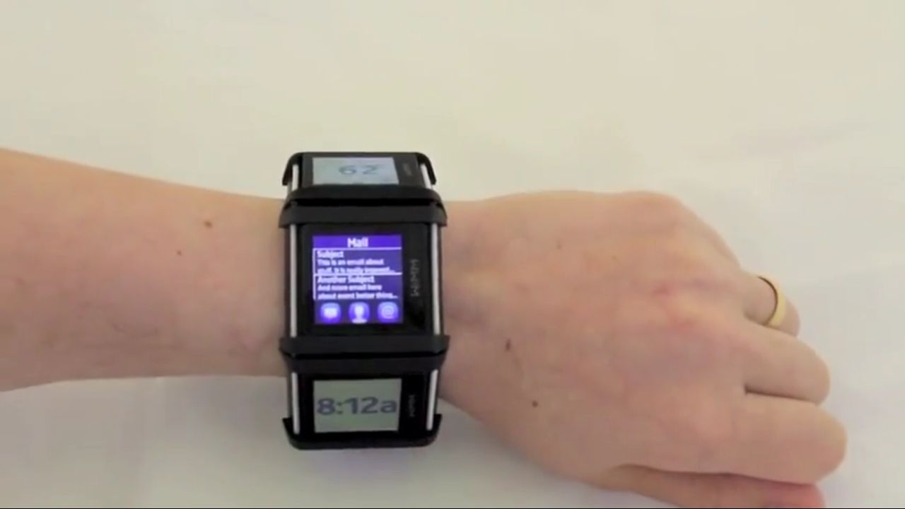 Tak wygląda inteligentny zegarek Nokii. A właściwie bransoletka. Z sześcioma ekranami... [wideo]