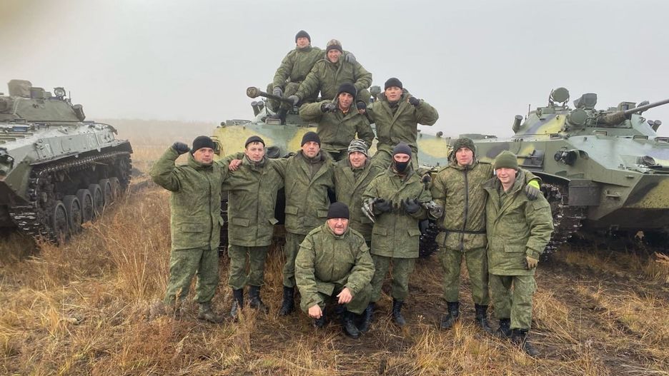Zdjęcie rosyjskich żołnierzy z BMD-3