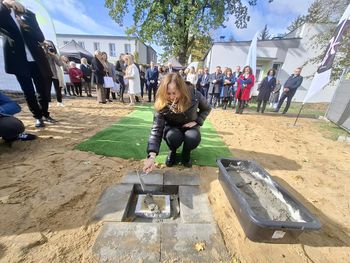 Skierniewice: Uroczyście wmurowano kamień węgielny pod budowę ZOL