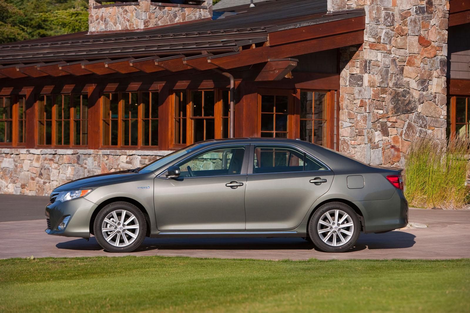 Toyota Camry 2012