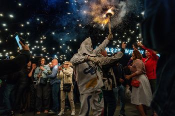 Hiszpańska parada na początek festiwalu FETA. Poczuliście klimat walenckich festiwali sztuki ulicznej? Było gorąco!