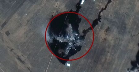 Białoruski Ił-76 wysadzony w powietrze. Z orbity widać wrak w Chartumie