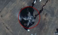 Białoruski Ił-76 wysadzony w powietrze. Z orbity widać wrak w Chartumie