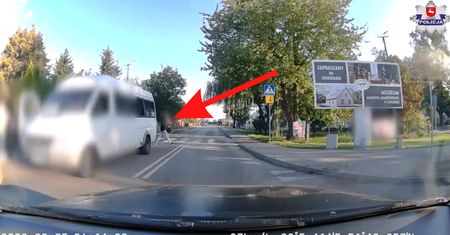 17-latek wyszedł zza busa. Koszmarny finał pokazała policja