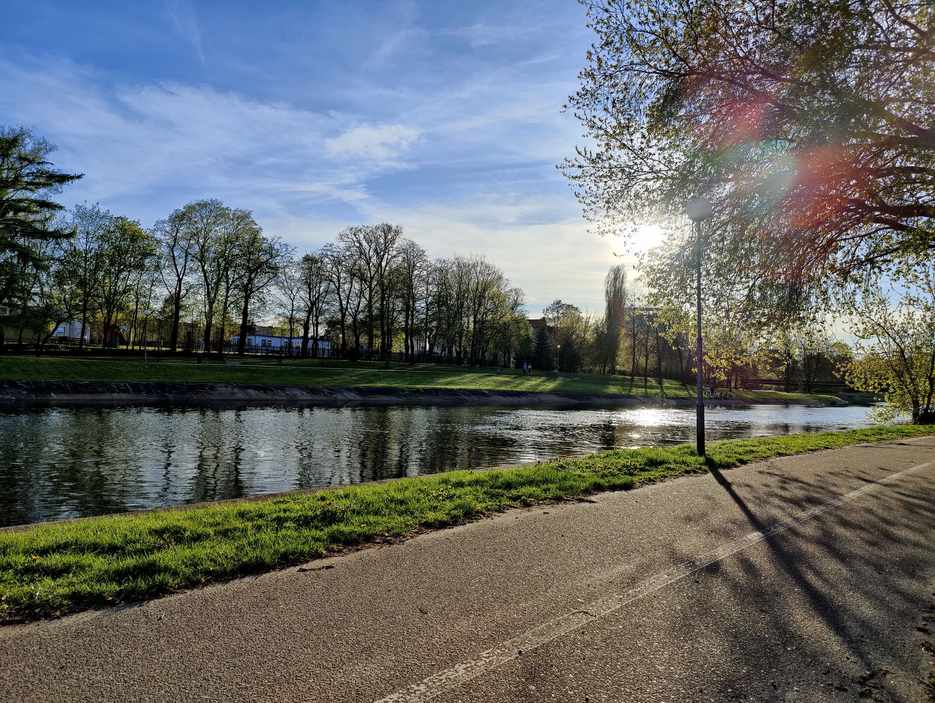 Nieoszlifowany diament. Test OnePlusa 9 Pro 75