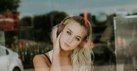 Facebook pozwoli dołączyć muzykę do profilu, kopiuje Musical.ly