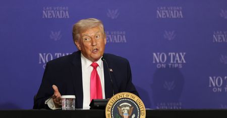 "Zobaczymy, co się wydarzy". Trump zapowiada dalsze rozmowy z Iranem