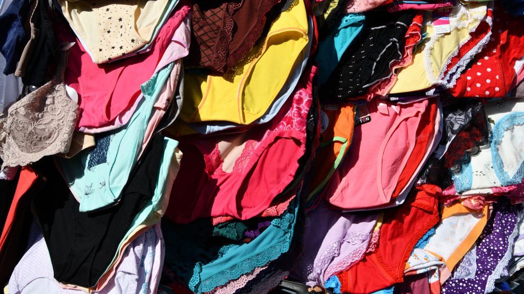 Polak ukradł ponad 250 par używanych majtek