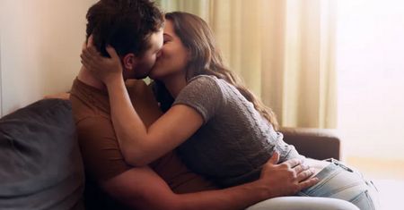 Popularna praktyka seksualna Polaków. Eksperci biją na alarm