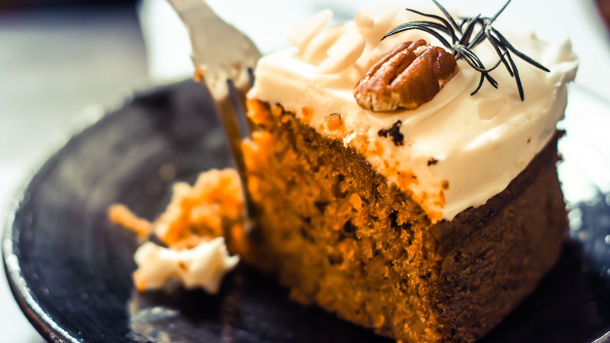 Keto ciasto marchewkowe