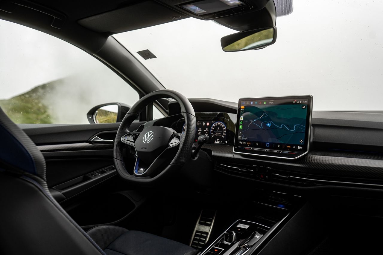 Gran turismo: Volkswagen Golf GTI Clubsport i R w Alpach