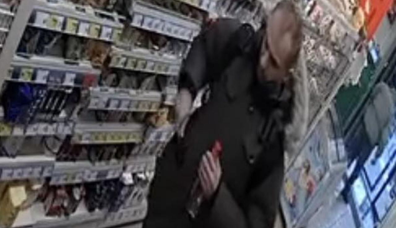 Przyłapany w sklepie. Wziął ocet. Szok, co zrobił po chwili