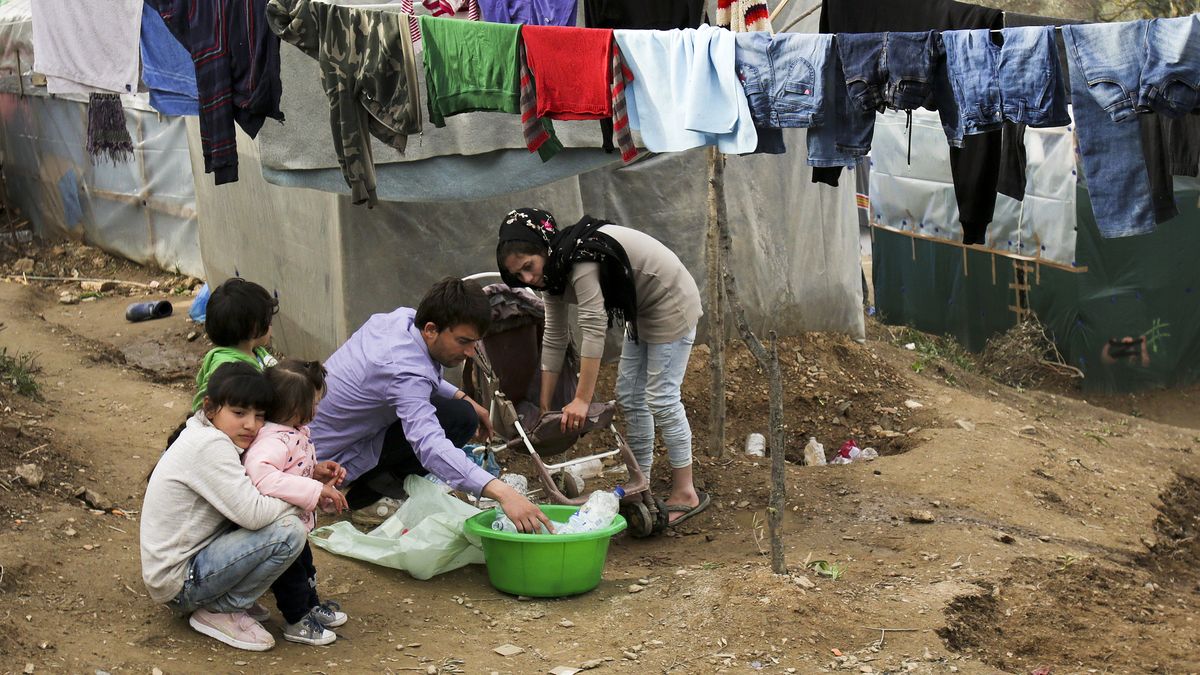 Migranci, którzy przybyli łodzią do Portugalii