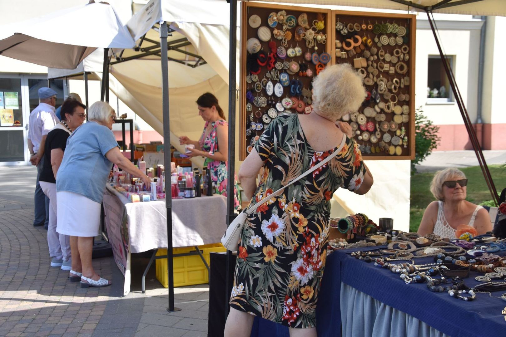 Ciechociński Jarmark Ludowy 2024. Jarmark odbywa się w ramach Festiwalu Folkloru Kujaw