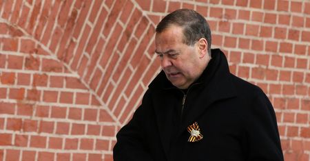 Miedwiediew atakuje Europę. "Są bezbronni"