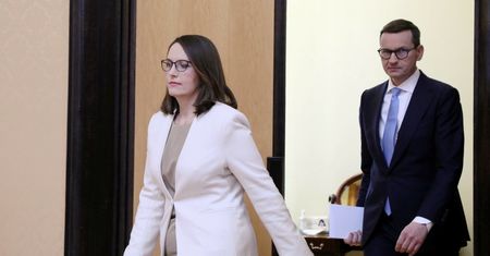 Minister finansów najmłodszą emerytką w rządzie. Jakie świadczenie otrzymuje?